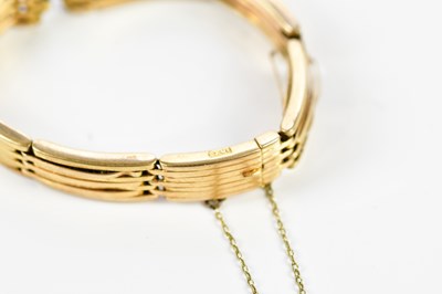 Lot 302 - An 18ct yellow gold watch strap, total approx...