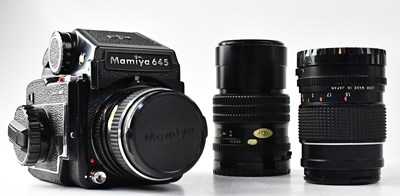 Lot 523 - MAMIYA; a 645 1000S medium format camera,...