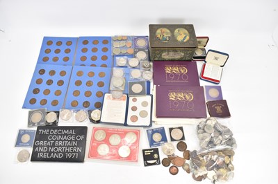 Lot 672 - Mixed coins to include coin packs,...