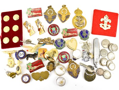 Lot 273 - Various enamelled badges to include Butlins,...