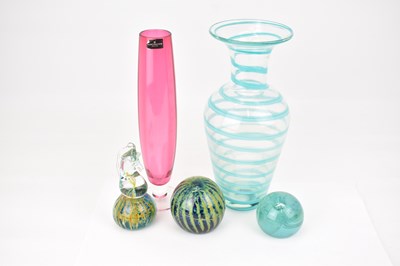 Lot 379 - Various pieces of art glass to include two...