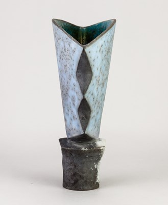 Lot 212 - ELIZABETH RAEBURN (born 1943); a raku spade...