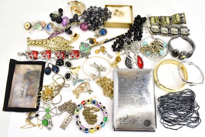 Lot 835 - Mixed costume jewellery comprising chrome...