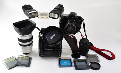 Lot 548 - A DSLR Canon EOS 5D with additional BG-E4...