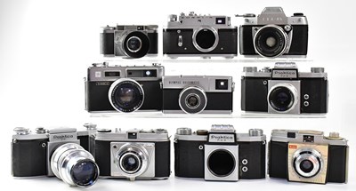 Lot 541 - A quantity of vintage 35mm cameras to include...