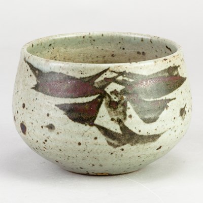 Lot 263 - HELEN PINCOMBE (1908-2004); a stoneware bowl...