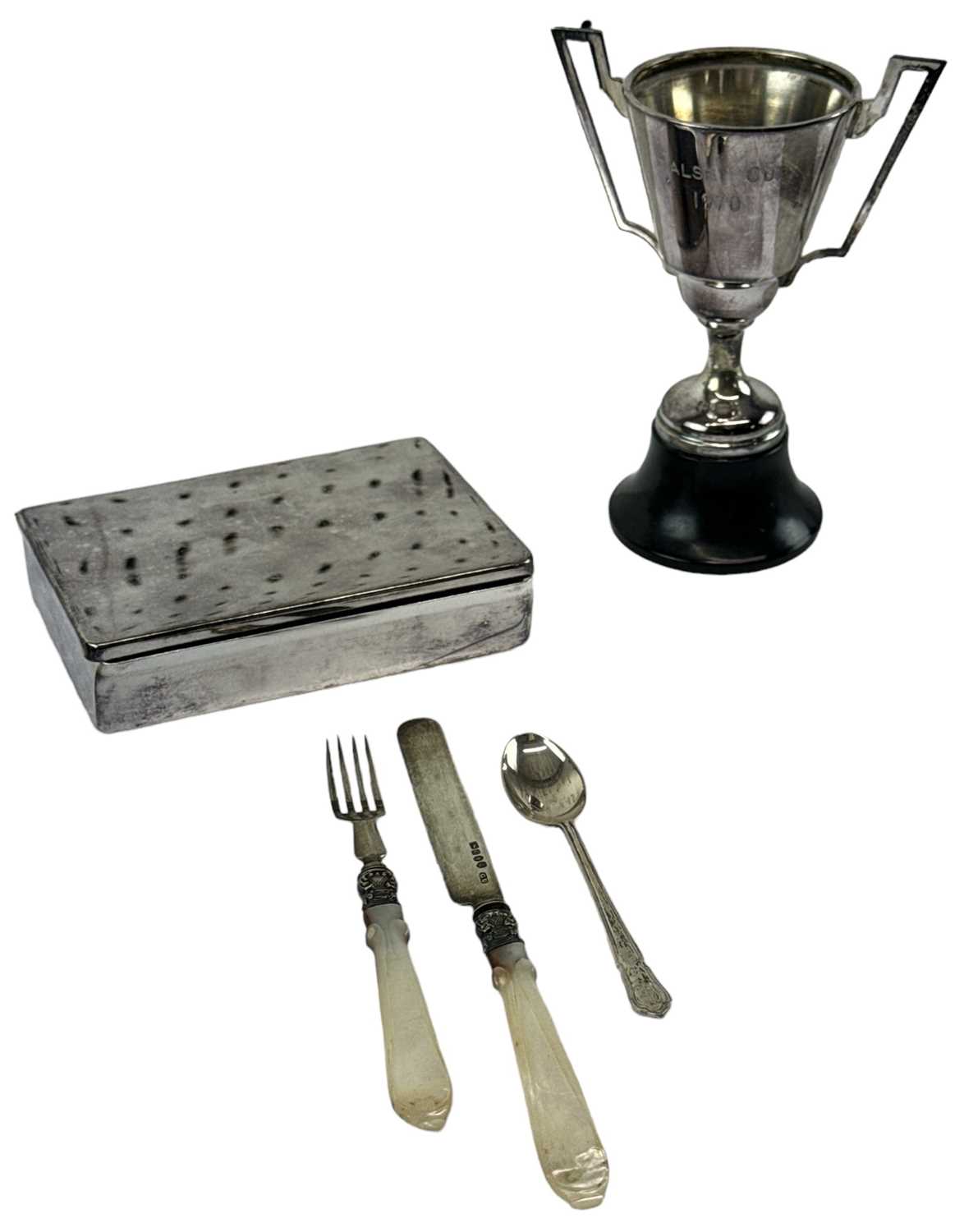 Lot 1338 - A Victorian hallmarked silver and mother of...