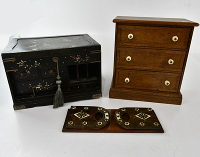 Lot 495 - An early 20th century Japanese lacquered...