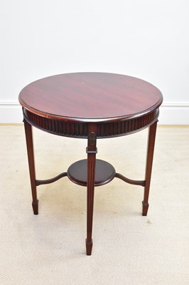 Lot 112 - An early 20th century mahogany occasional...