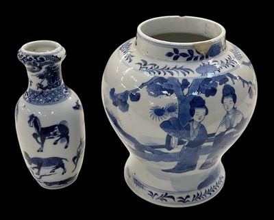 Lot 1130 - A modern Chinese blue and white porcelain vase...