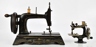 Lot 809 - SAXONIA; a vintage manual sewing machine with...