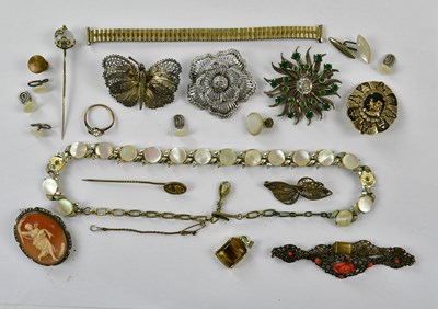Lot 2547 - A small group of costume jewellery including...