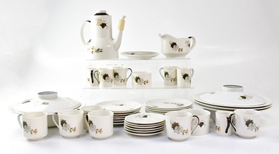 Lot 281 - A quantity of mid-century tea and dinnerware,...