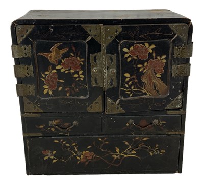 Lot 1186 - An 20th century Japanese lacquered collector's...