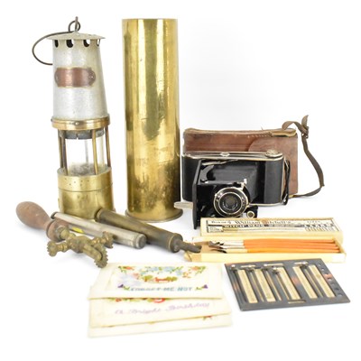 Lot 320 - A collectors' lot to include a brass artillery...