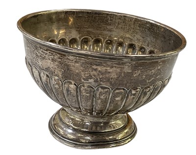 Lot 1344 - JOSEPH RODGERS & SONS; a George V hallmarked...