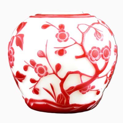 Lot 399 - A Chinese red overlay Peking vase of bulbous...