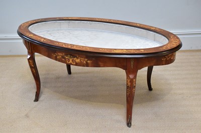 Lot 251 - A modern Italian simulated inlaid bejouterie...