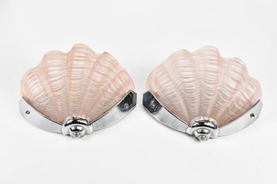 Lot 822 - A pair of Art Deco style chrome and moulded...