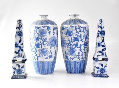 Lot 393 - A pair of 20th century Chinese blue and white...