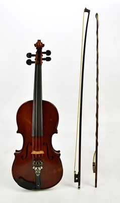 Lot 1006 - A full size violin, the 35.5cm two piece back...