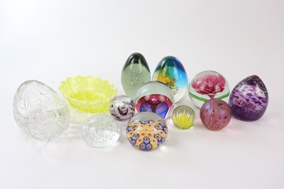 Lot 1566 - A collection of ten modern glass paperweights,...