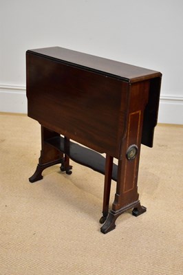 Lot 142 - An Edwardian inlaid mahogany drop-leaf...