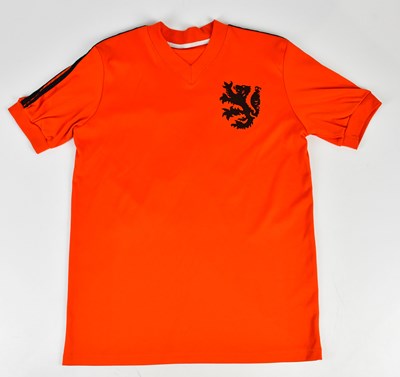 Lot 2691 - JOHANN CRUYFF; a signed Netherlands retro...