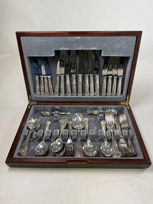 Lot 359 - A cased canteen of Kings pattern silver plated...