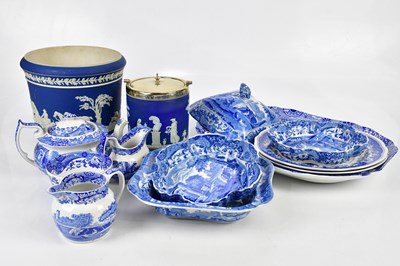 Lot 1418 - A collection of blue and white ceramics,...