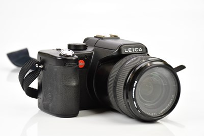 Lot 424 - LEICA; a Leica C-Lux 1 digital cameras, with...