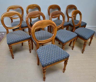 Lot 174 - A set of nine Victorian balloon back dining...