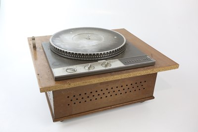 Lot 1129 - GARRAD; a 401 turntable (af).