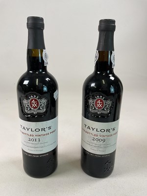 Lot 731 - PORT; five bottles comprising 1960 vintage...