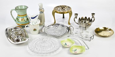 Lot 1416 - A mixed collection of decorative ceramics...