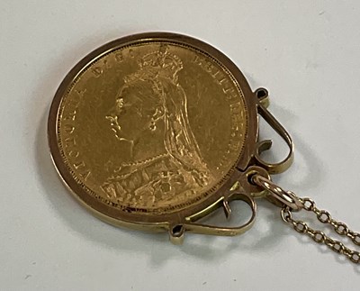 Lot 386 - A Victorian full sovereign, 1890, in pendant...