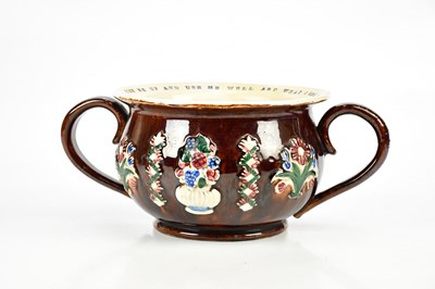 Lot 1379 - BARGEWARE; a chamber pot, inscribed 'Pick me...