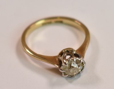 Lot 458 - An 18ct yellow gold platinum tipped diamond...