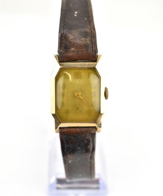 Lot 1214 - A 9ct gold vintage gentlemen's crown wind...