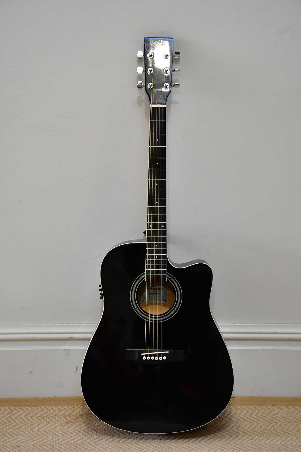 Lot 1081 - AXMAN; an electro-acoustic guitar, no.67248.