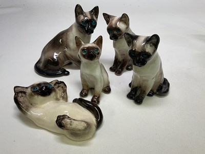 Lot 289 - WINSTANLEY; Siamese cats comprising mother and...