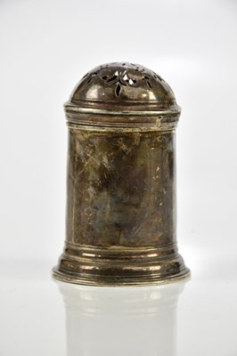 Lot 2210 - A Georgian hallmarked silver pounce pot of...