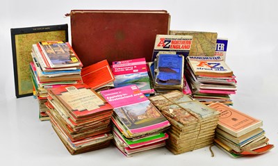 Lot 631 - A large collection of vintage road maps.