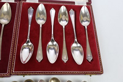Lot 2151 - HENRY CLIFFORD DAVIS; twelve Elizabeth II...