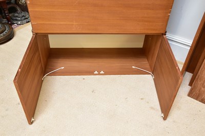 Lot 1018 - A group of six mid century Beaver & Tapley...