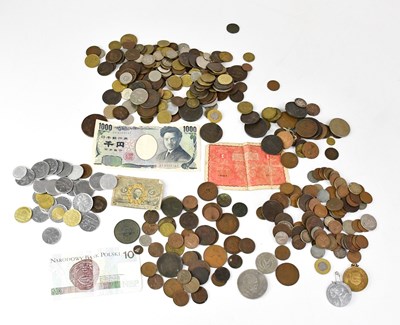 Lot 980 - A quantity of mixed UK & world coinage, mostly...