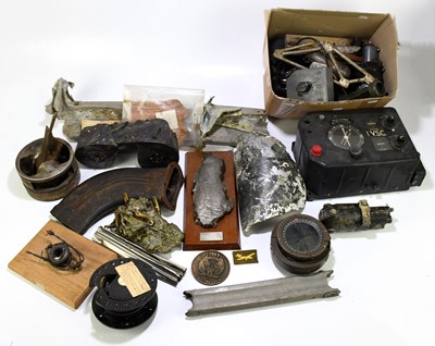 Lot 452 - A large collection aviation and military...