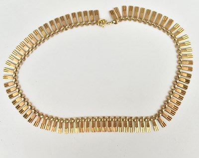 Lot 1087 - A 9ct gold frilled gold necklace with hoop...