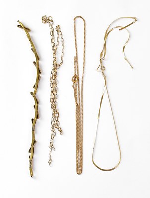 Lot 1119 - A quantity of mixed 9ct gold jewellery...