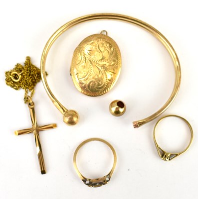 Lot 1120 - A collection of 9ct gold jewellery including a...